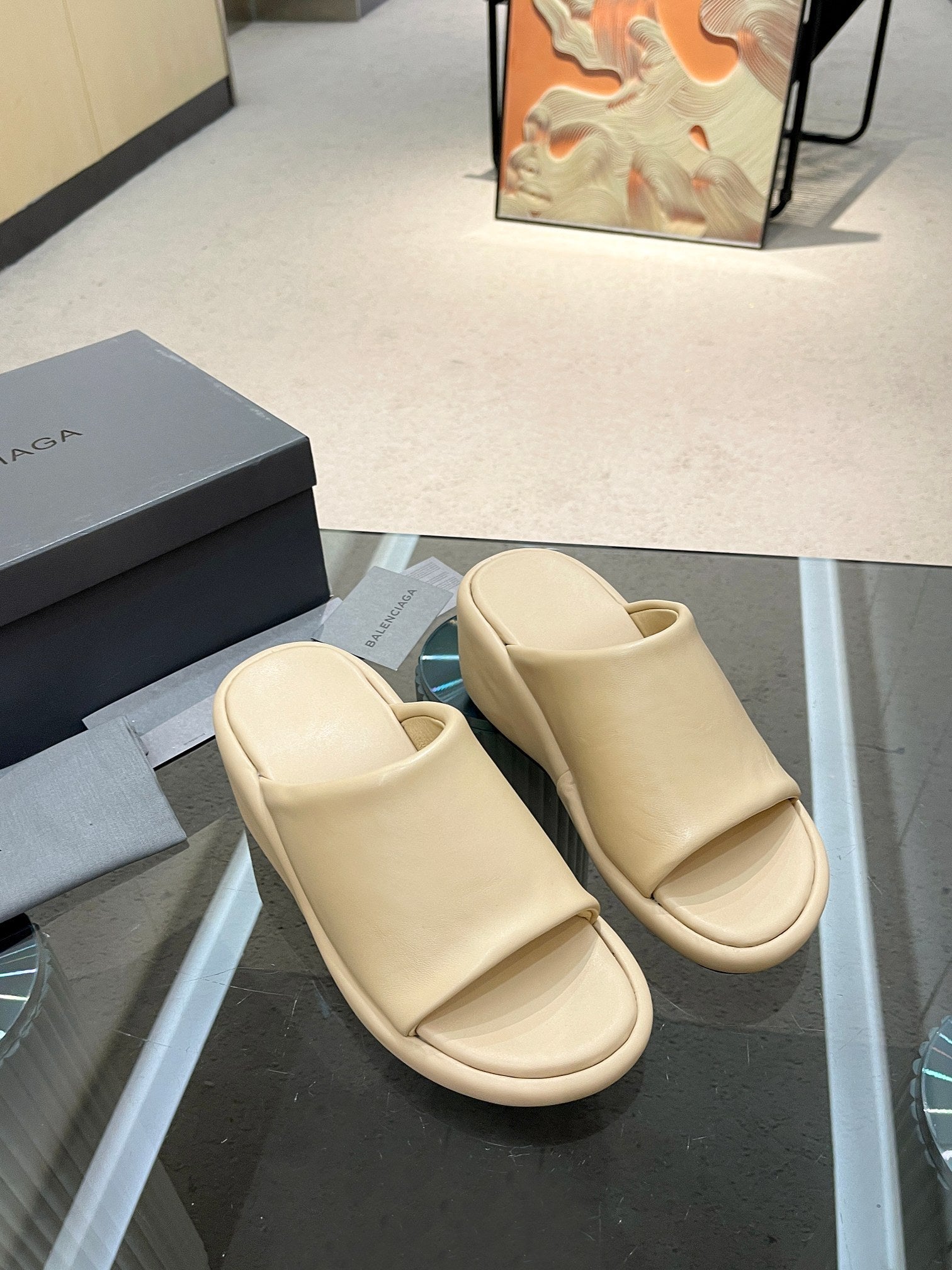 WEDGE SANDALS IN BEIGE SOFT LAMBSKIN