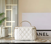 CHANEL 25S VANITY BAG 17 CM IN WHITE LAMBSKIN WITH PEARL STRAP