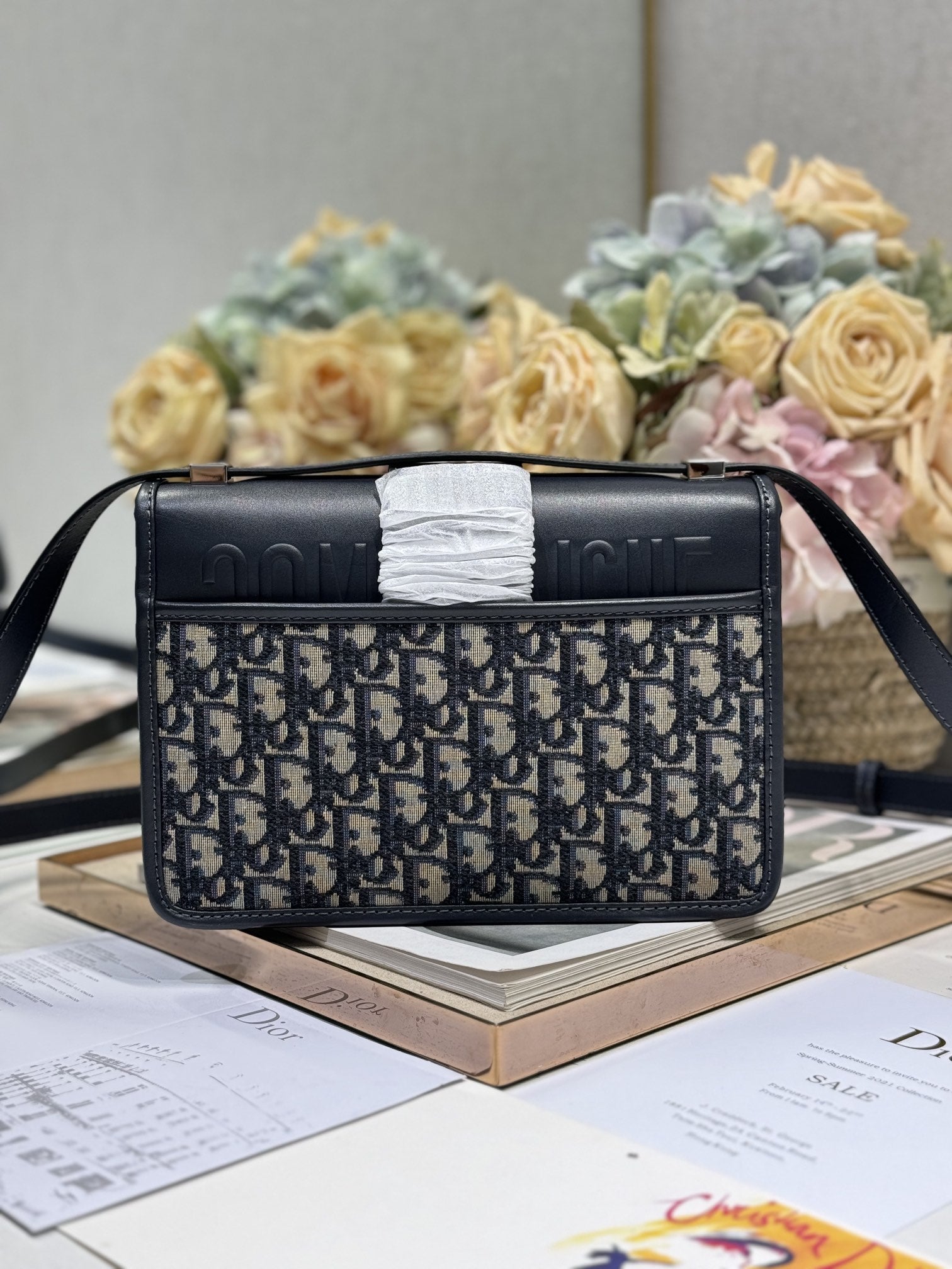 MONTAIGNE EAST-WEST BAG 24 IN BLACK LAMBSKIN AND MONOGRAM OBLIQUE JACQUARD