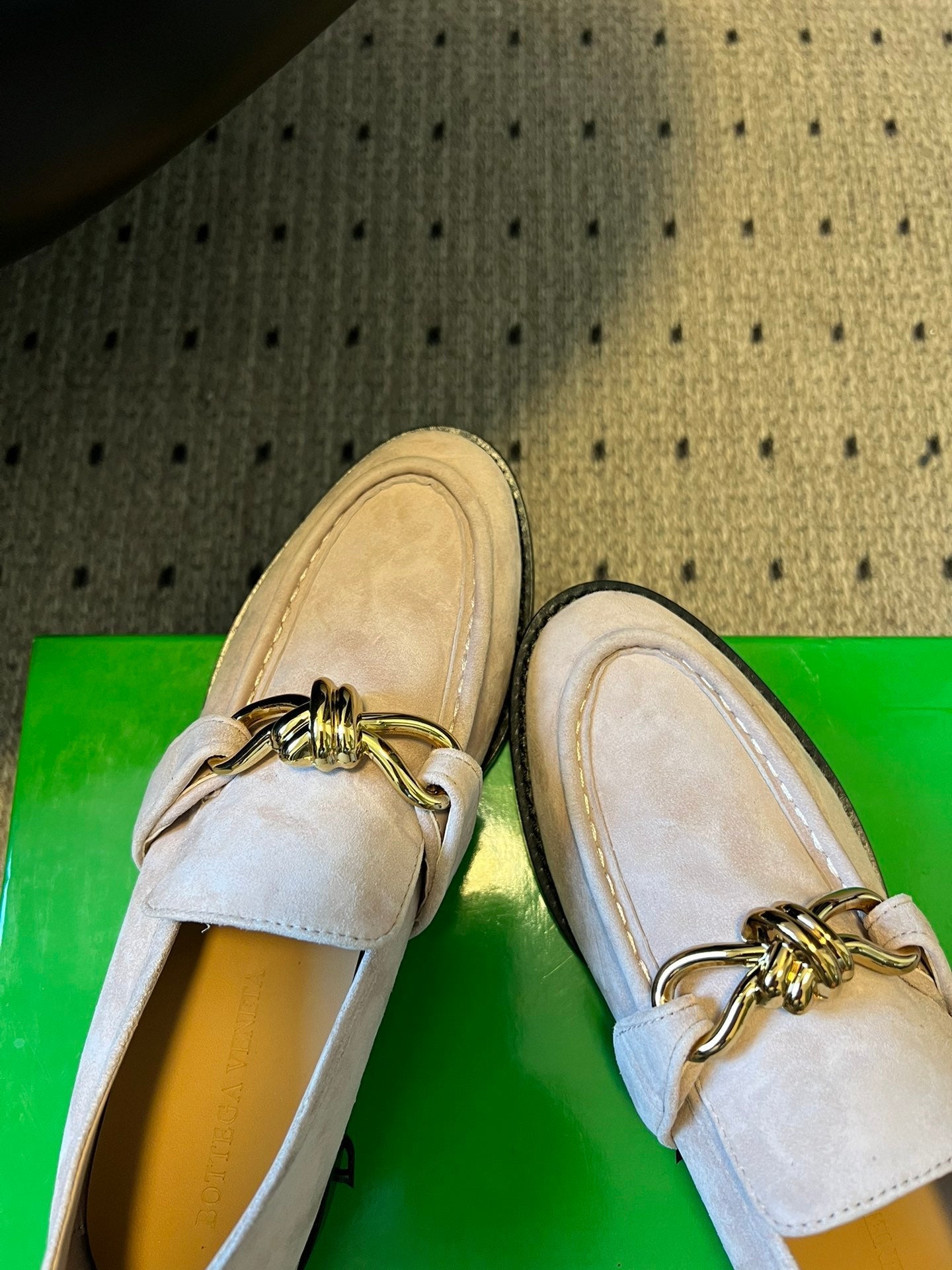 BOTTEGA VENETA 26S LOAFERS IN LIGHT BEIGE SUEDE WITH GOLD HARDWARE