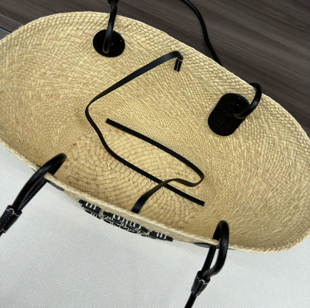 LOE ANAGRAM BASKET RAFFIA BLACK