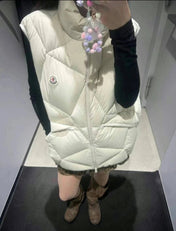 MONCLER 25S SLEEVELESS JACKET 462