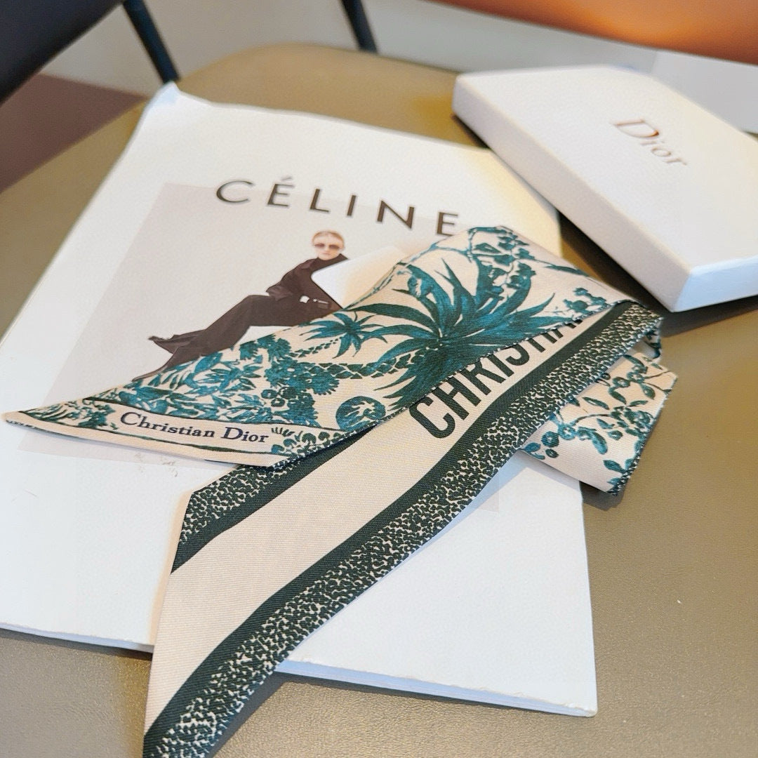 DIOR TWILLY 100 CM IN SILK 714384