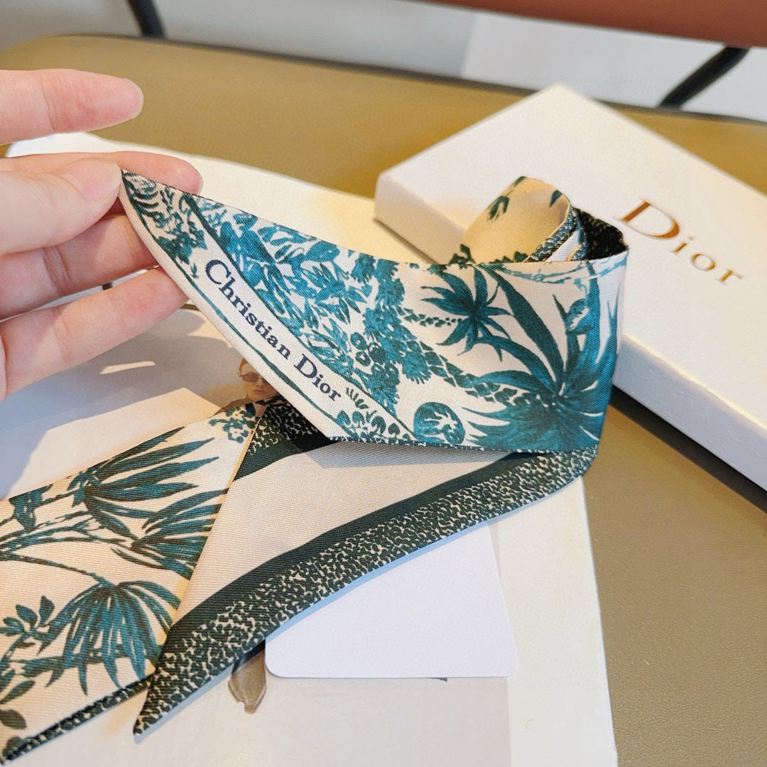 DIOR TWILLY 100 CM IN SILK 714384