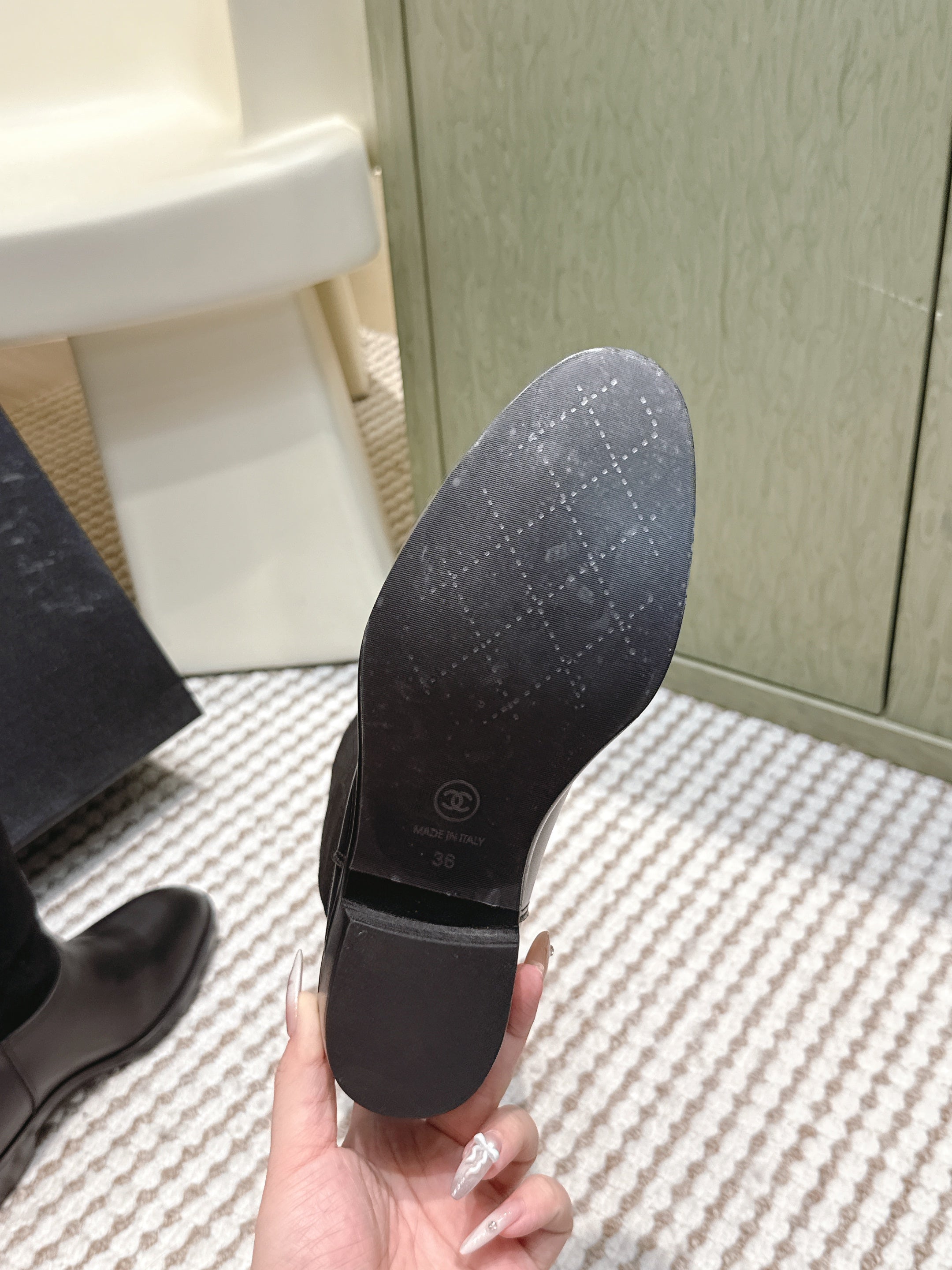 CHANEL 25S KNEE-HIGH BOOTS IN BLACK SUEDE AND CALFSKIN