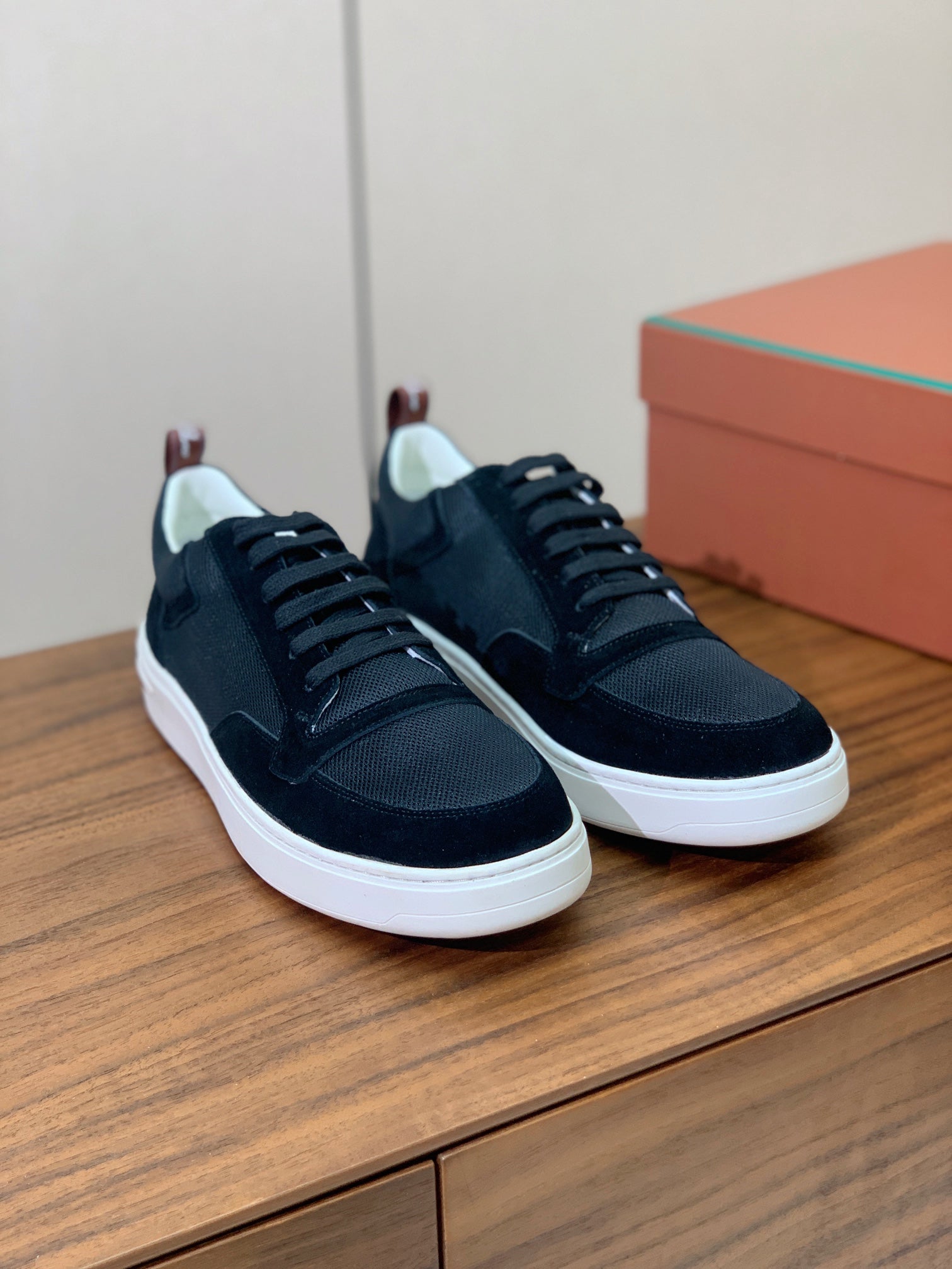 LP NEWPORT WALK SNEAKERS BLACK SUEDE
