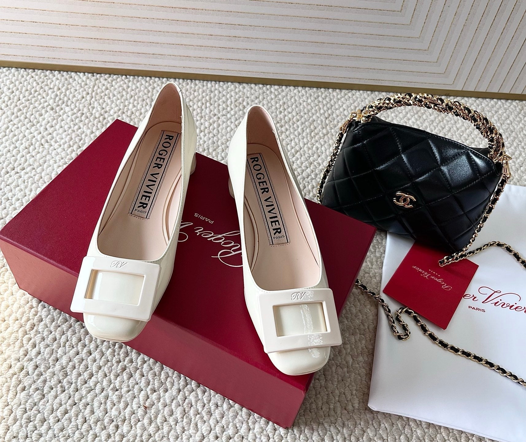 U LOOK BALLERINAS IN WHITE GLOSSY CALFSKIN