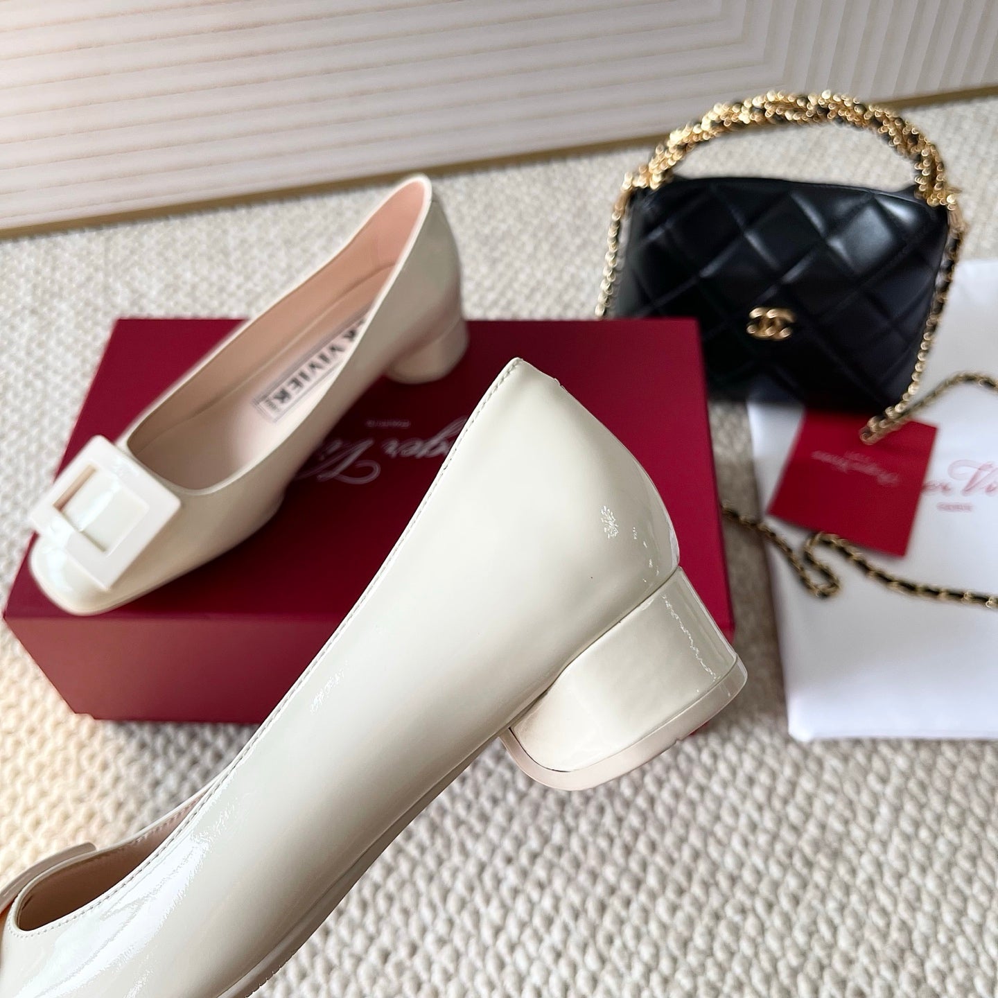 U LOOK BALLERINAS IN WHITE GLOSSY CALFSKIN