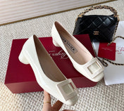 U LOOK BALLERINAS IN WHITE GLOSSY CALFSKIN