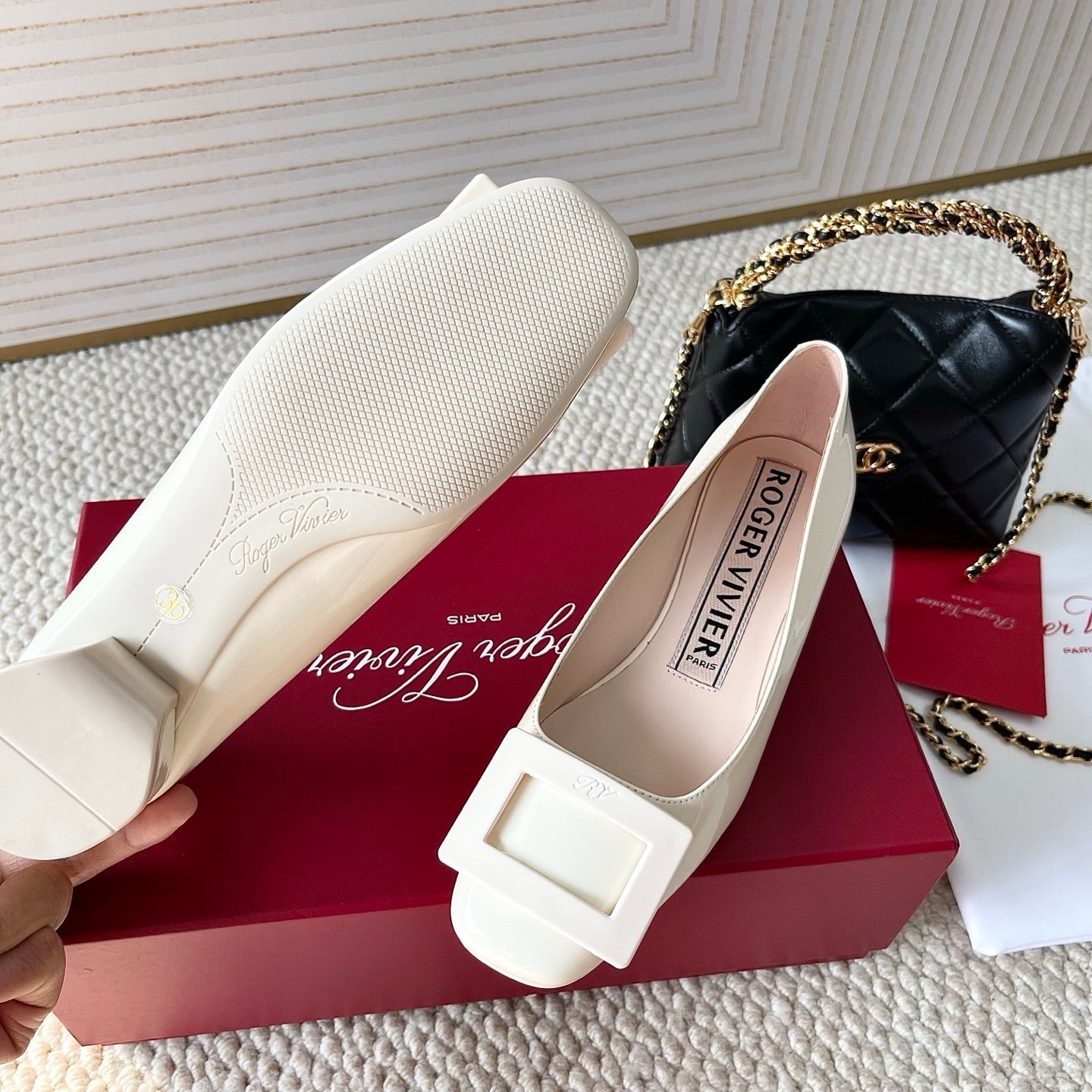 U LOOK BALLERINAS IN WHITE GLOSSY CALFSKIN