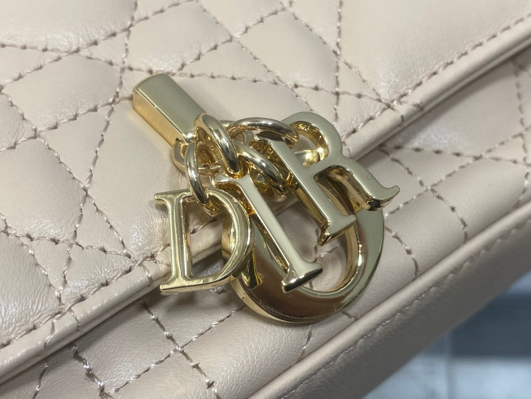 DIOR 25S DIOR TALK PHONE POUCH 18 IN LIGHT IVORY CANNAGE LAMBSKIN