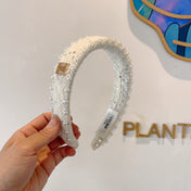 WHITE TWEED WITH PEARL HAIRBAND 412431