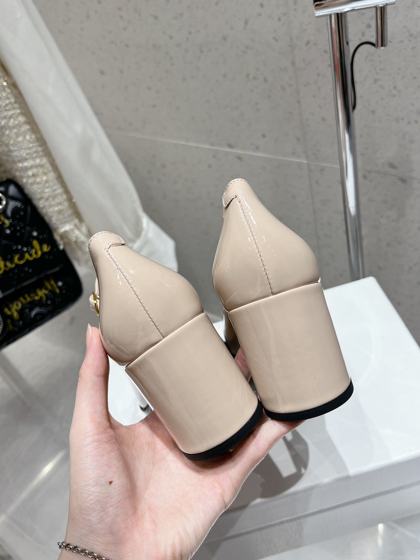 HIGH MARY JANE SHOES IN TAN BEIGE PATENT CALFSKIN