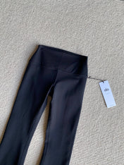 ALO FLARED PANTS STYLE 143