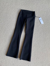 ALO FLARED PANTS STYLE 143