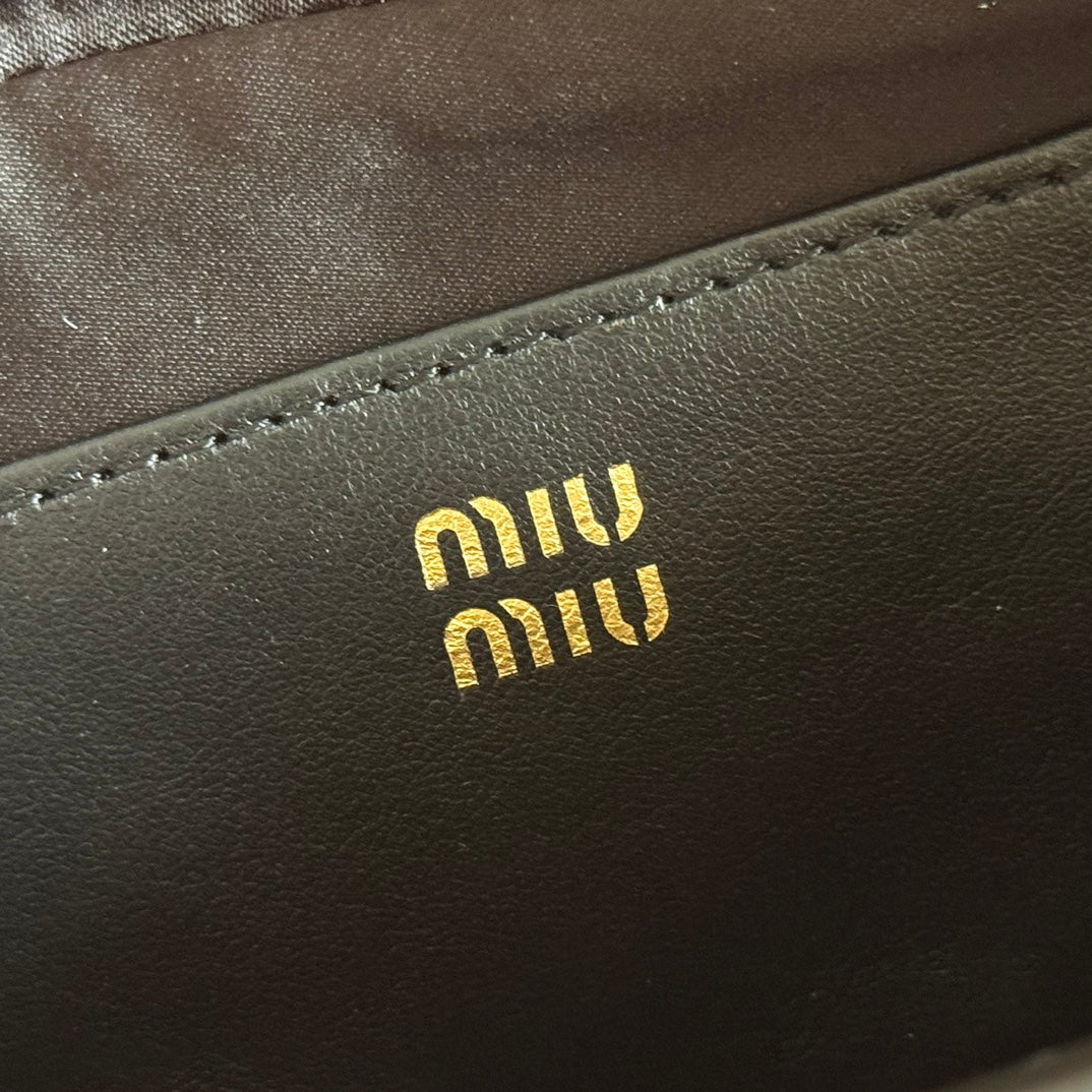 MIUMIU 26S POUCH BAG 20 IN BLACK CALFSKIN GOLD HARDWARE