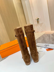 HM 25S RIDING BOOTS IN BROWN SUEDE WITH SILVER HARDWARE