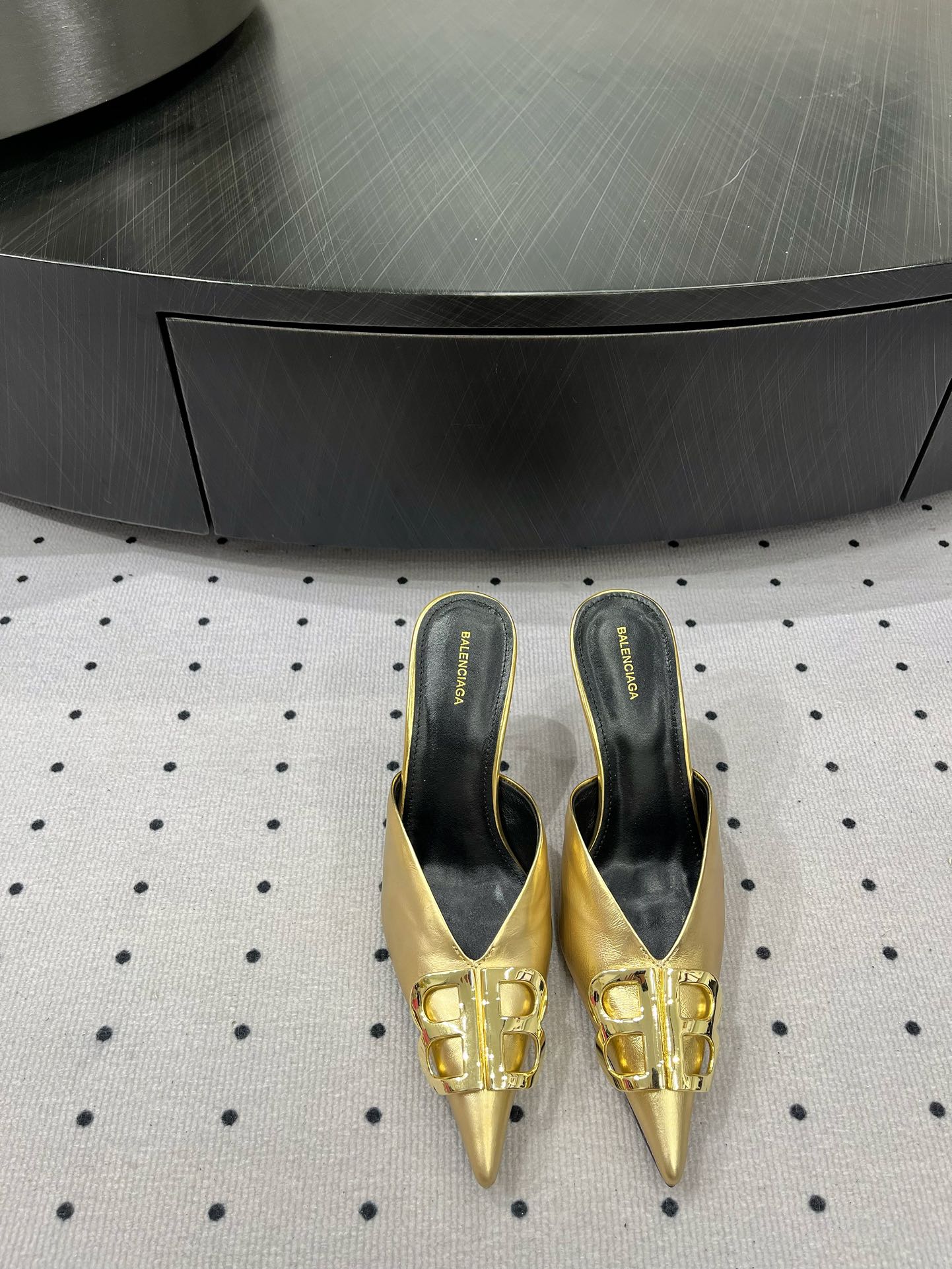 POINTED BB GOLD BUCKLE HEELED SLINGBACK IN GOLD METALLIC SHINY CALFSKIN