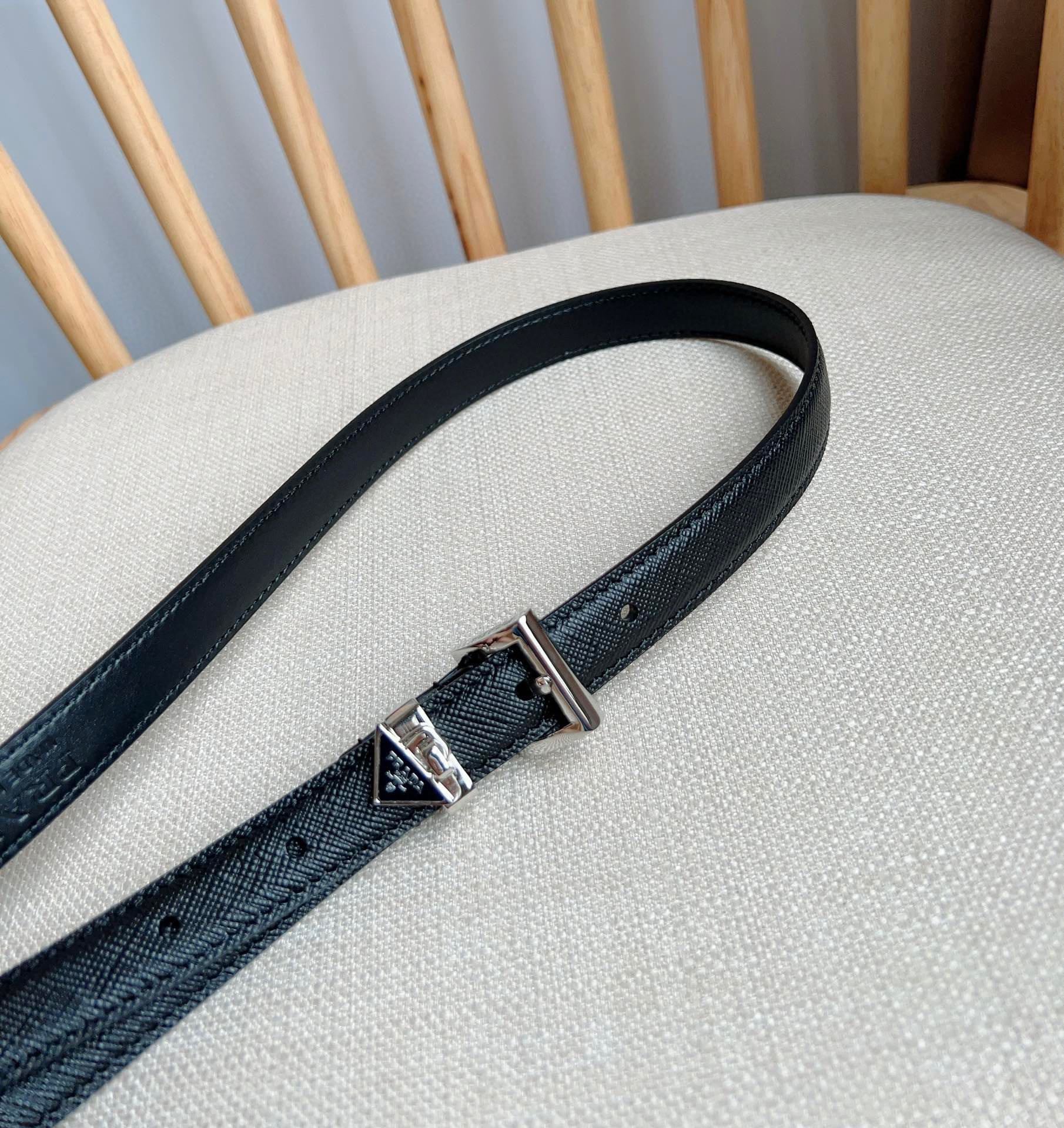 PRADA 25S BELT 15 MM IN BLACK CALFSKIN 571355