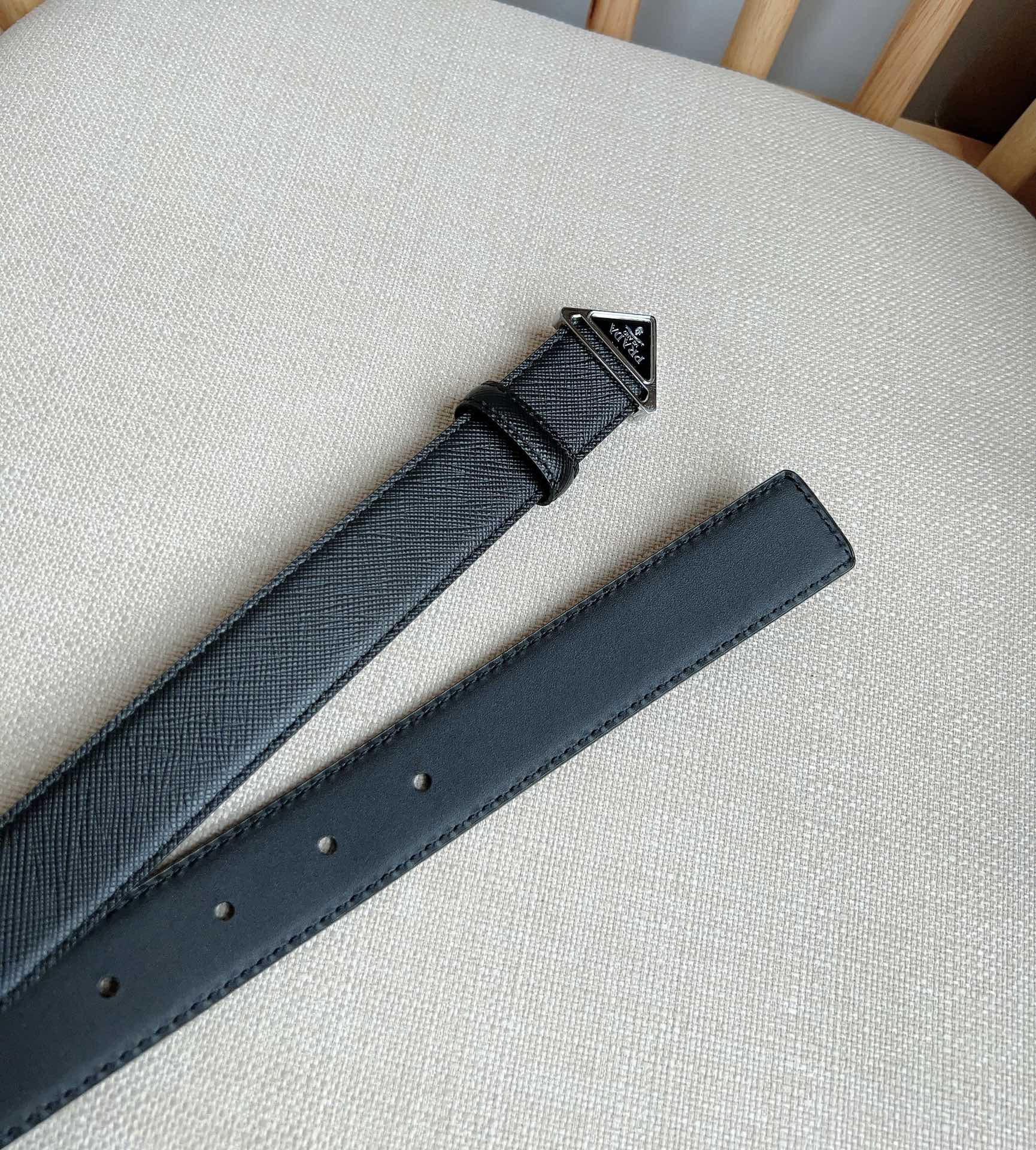 PRADA 25S BELT 30 MM IN BLACK CALFSKIN 595010