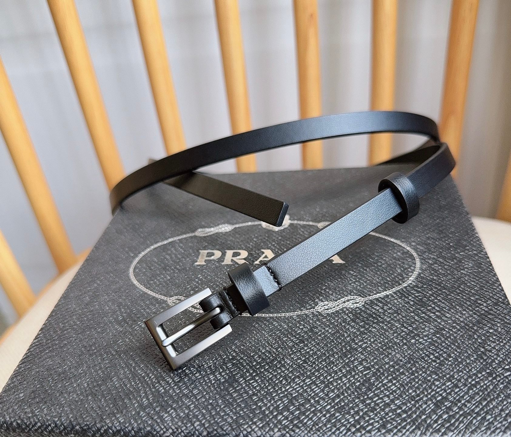 PRADA 25S BELT 10 MM IN BLACK CALFSKIN 598371