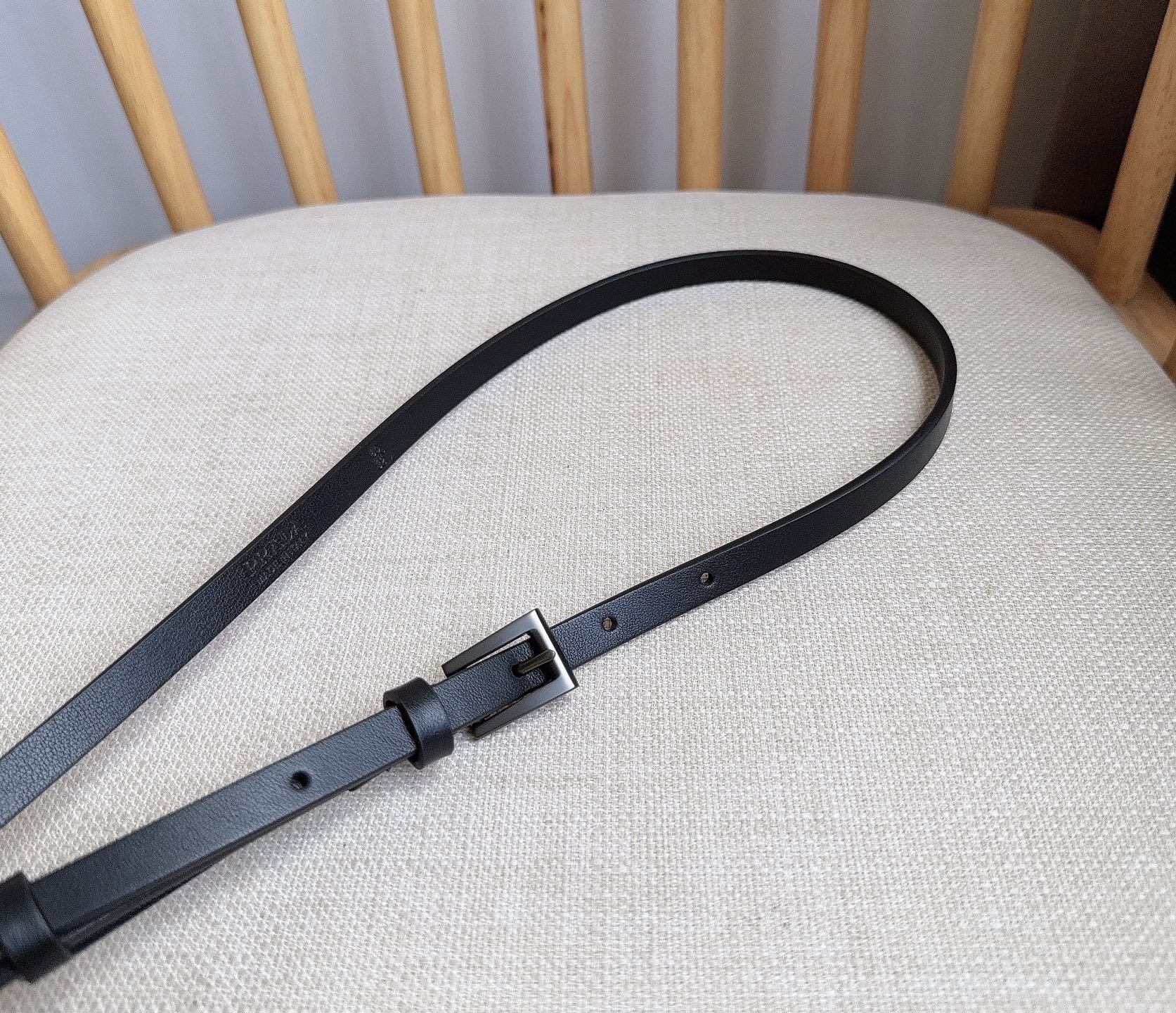 PRADA 25S BELT 10 MM IN BLACK CALFSKIN 598371