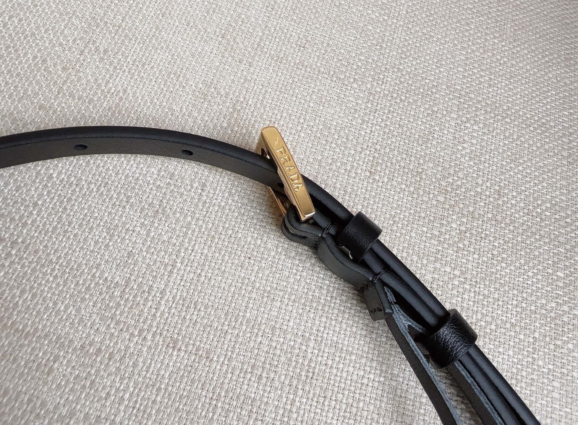 PRADA 25S BELT 10 MM IN BLACK CALFSKIN 598372