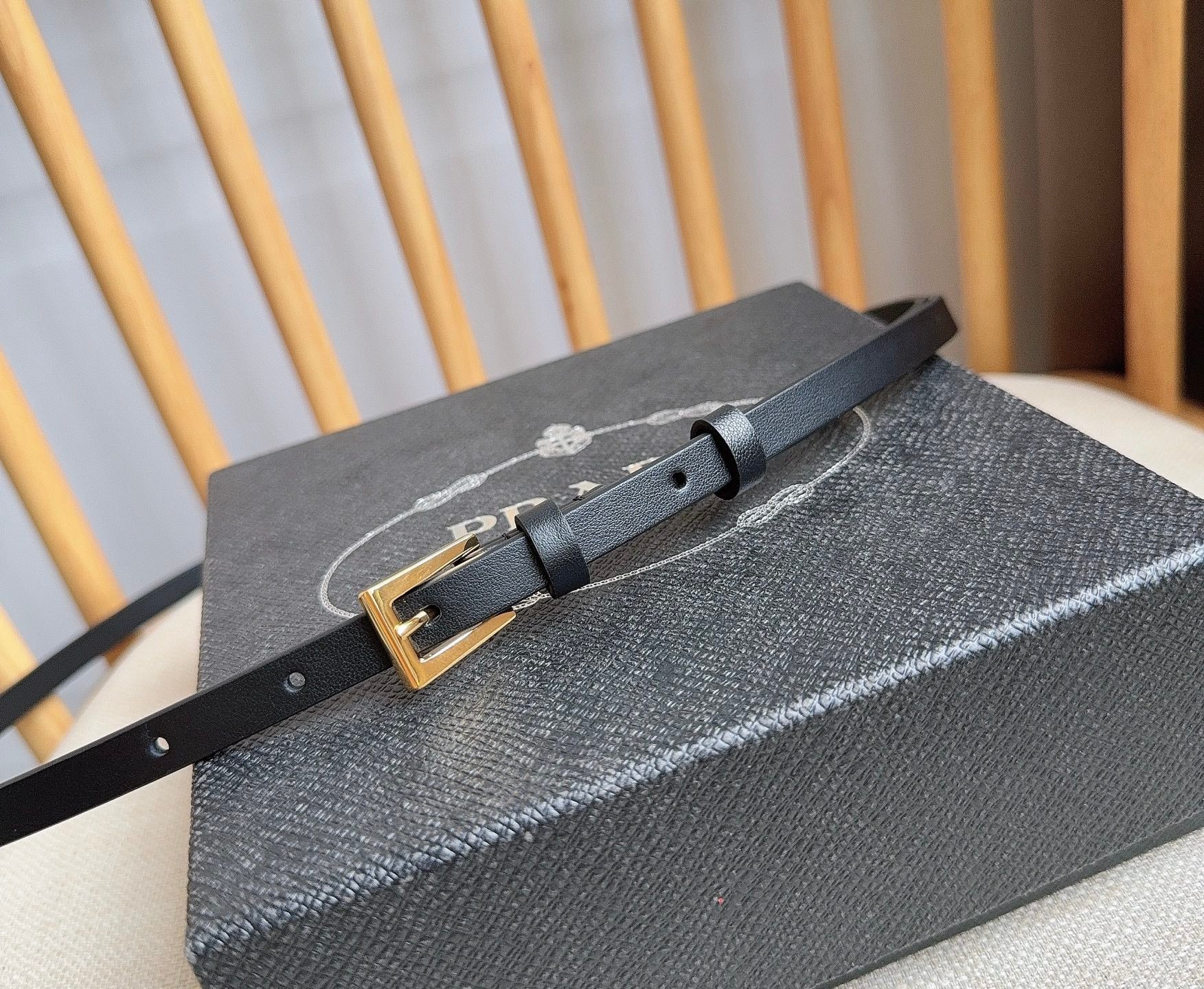 PRADA 25S BELT 10 MM IN BLACK CALFSKIN 598372