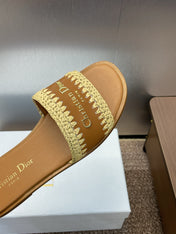DIOR 25S D-LANE SLIDE CAMEL CALFSKIN AND NATURAL BRAIDED RAFFIA