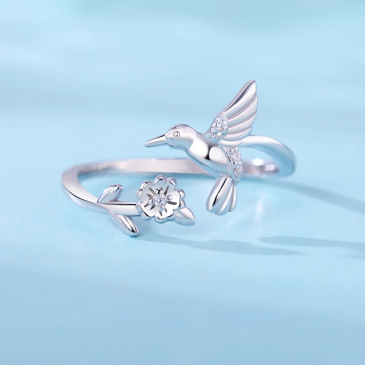 Bird Picking Flower Honey Opening Ring